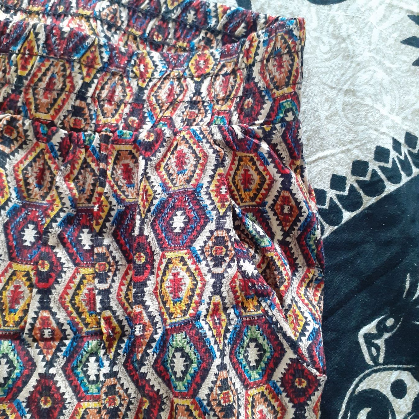 Pantaloni: Aimite Stoffhose, S/M – Usato da Bern venduto da Solarsystem 3