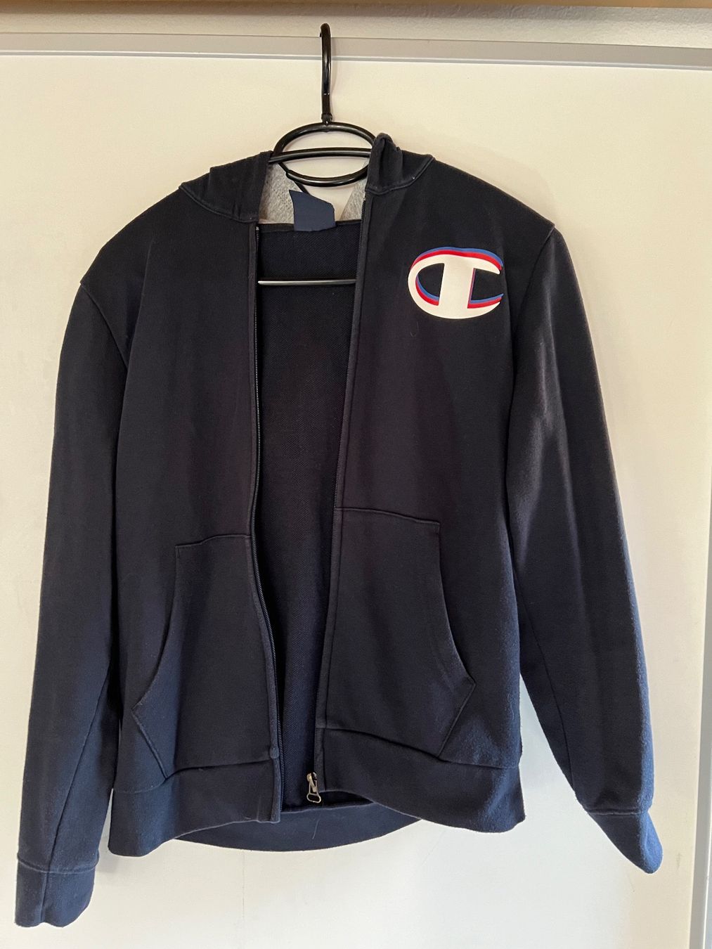 Giacche & Cappotti: Champion Jacke Jungs 150-155 – Usato da Ettingen venduto da Niclu75