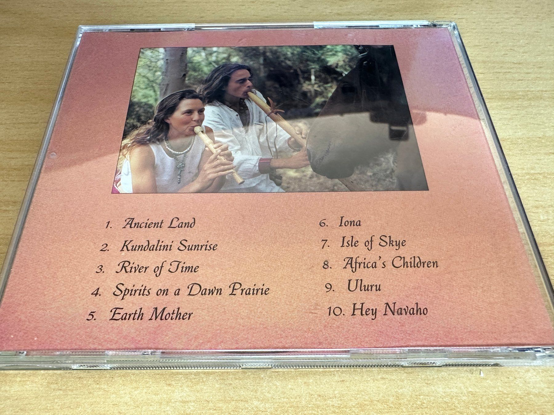 CD: Caitlín & Sika – Ancient Land – Usato da Rikon im Tösstal venduto da Alpenmutz 1