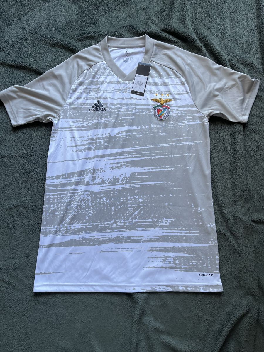 Adidas Leibchen & Hosen: Maillot Benfica  – Neu und originalverpackt aus Chambésy von Louwall_football