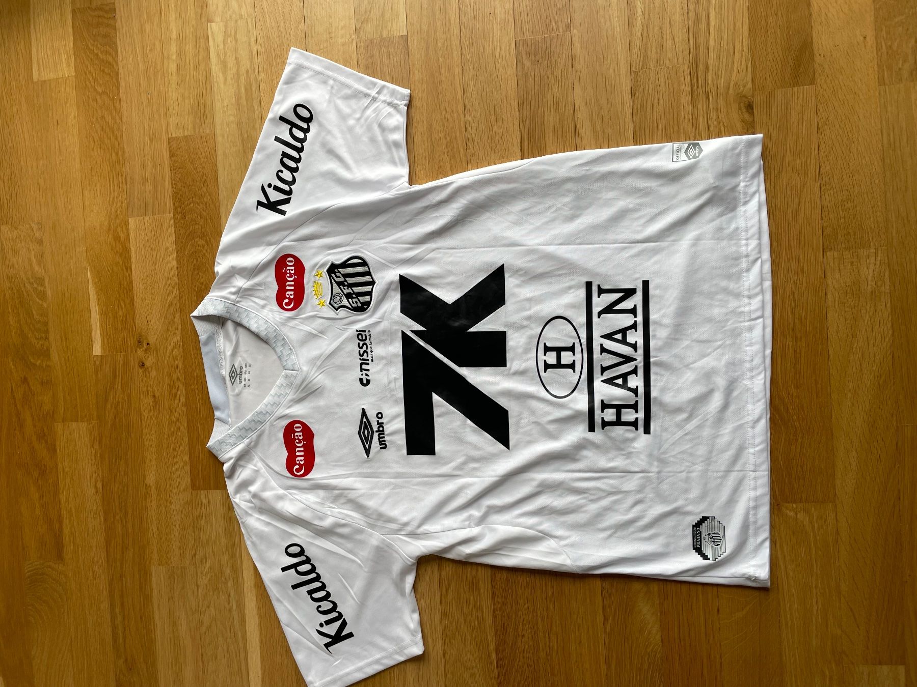 Leibchen & Hosen: Neymar JR Santos Trikot – Neu (gemäss Beschreibung) aus Bern von marina.porobic
