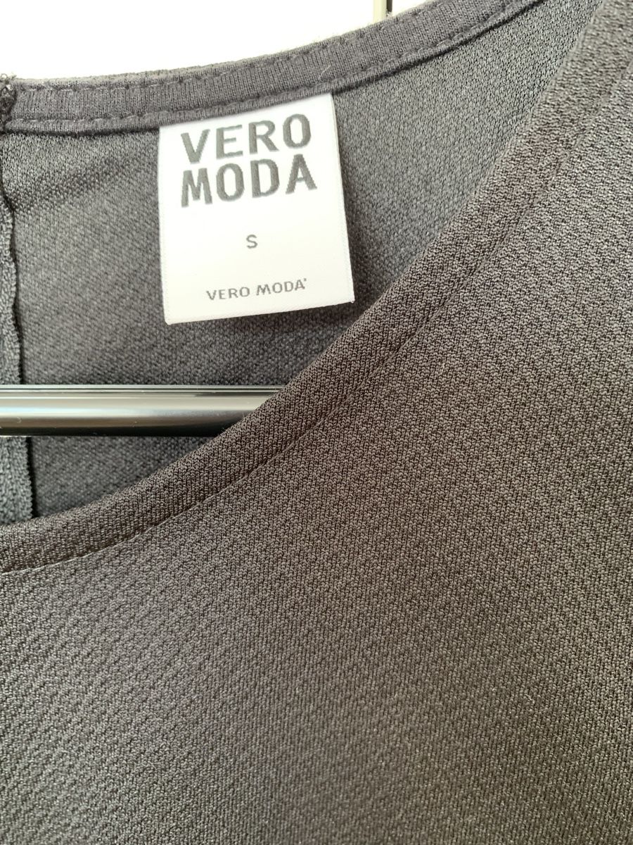 Top: Elegantes Oberteil Gr. S - Vero Moda – Usato da Kradolf venduto da AlexiaEugster 2