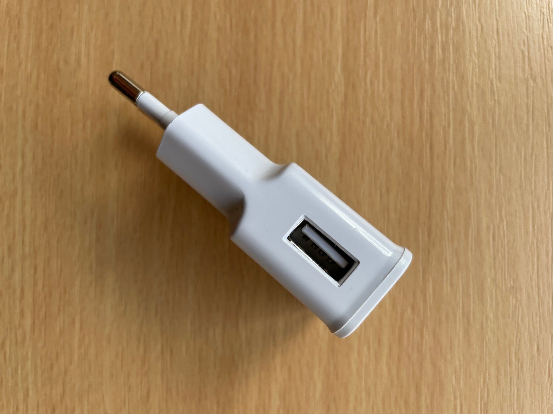 Caricabatterie: USB-Ladegerät-Stecker (weiss) – Nuovo e nell'imballaggio originale da Buchs SG venduto da Handyman77 2