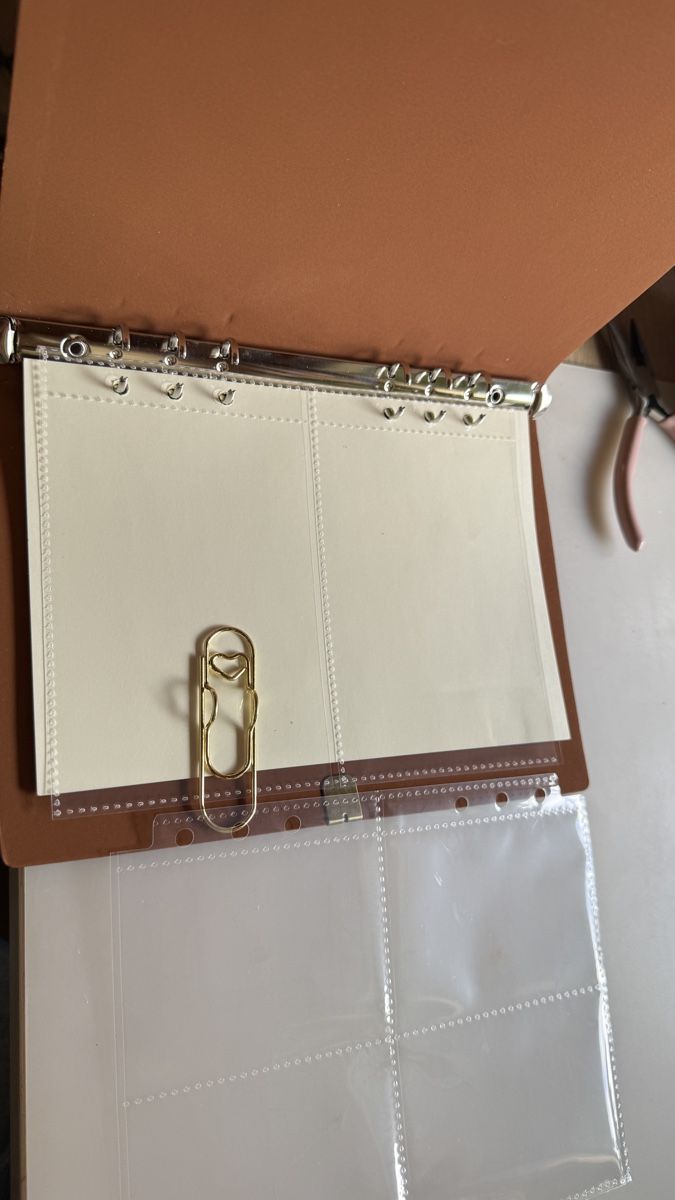 Schreibblöcke: A5 Brown Planner Binder with Inserts – Neu (gemäss Beschreibung) aus Chur von Madeys 5