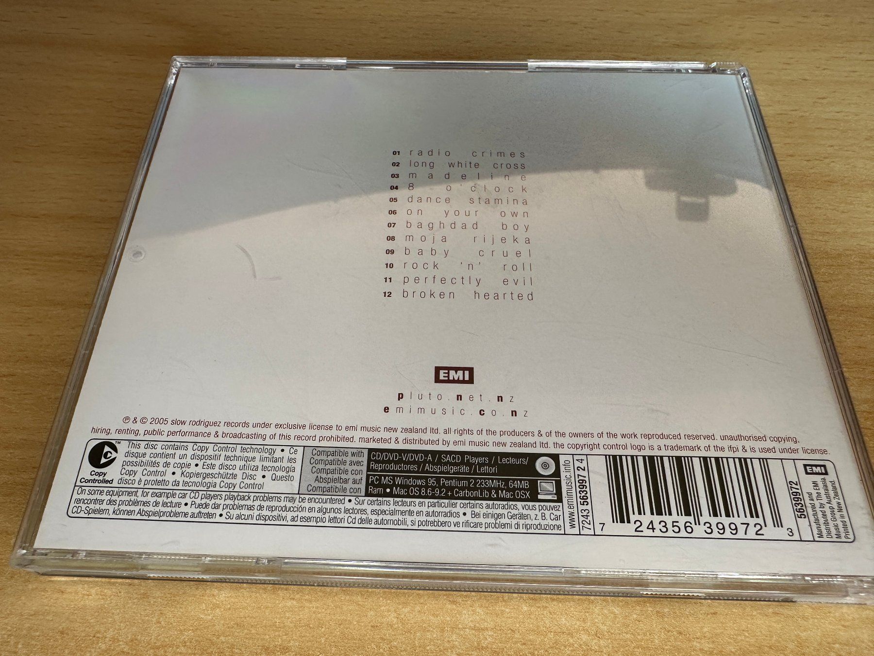 CD: P4 Pluto – Pipeline Under The Ocean – Usato da Rikon im Tösstal venduto da Alpenmutz 1