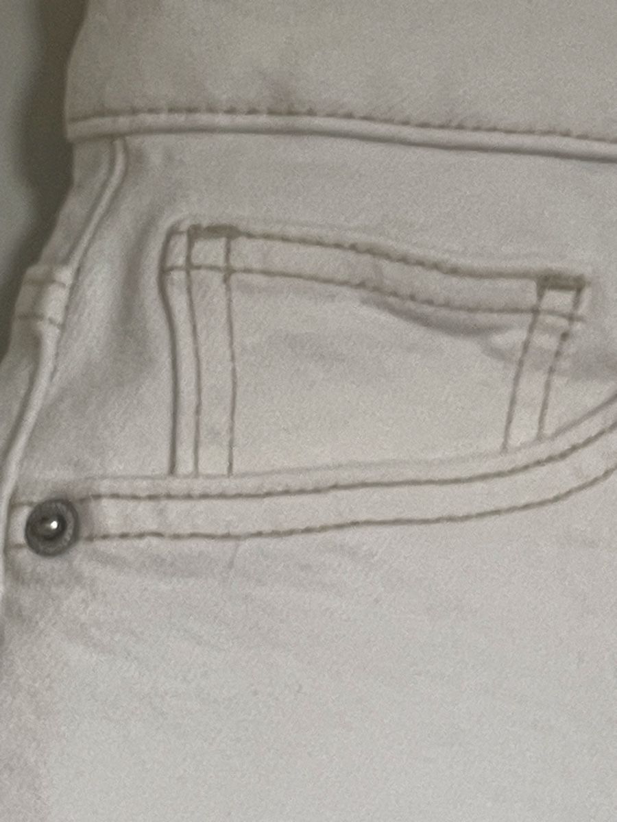C&A Hosen: Short Clockhouse blanc taille 44 neuf – Neu und originalverpackt aus Vuadens von Nina11 4