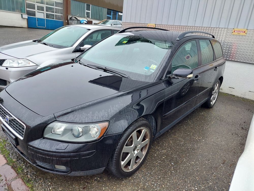 Volvo V50 T5