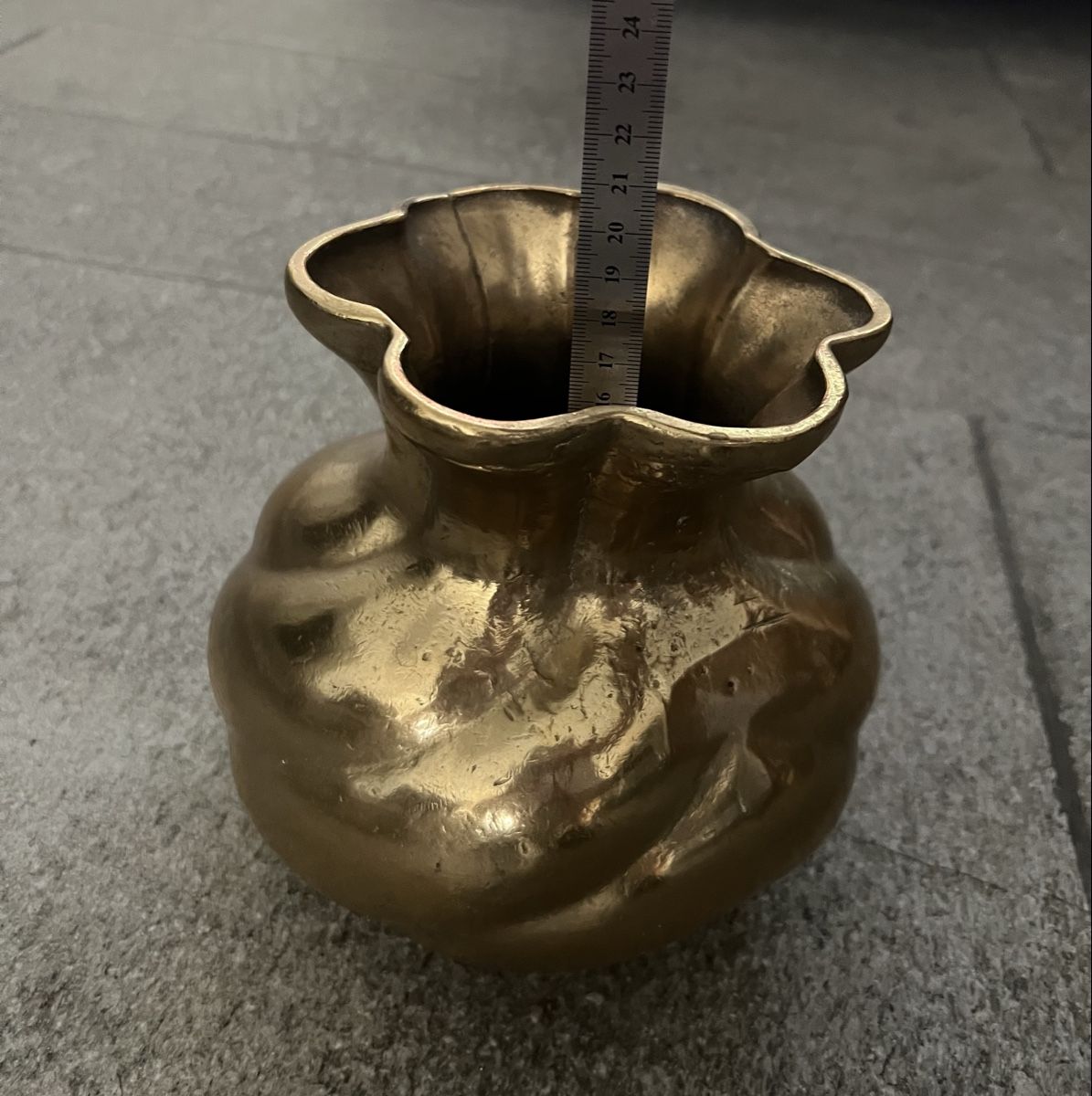 Vasen & Gefässe: Messing Vase  4.270 kg – Gebraucht aus chur von Ika11 4