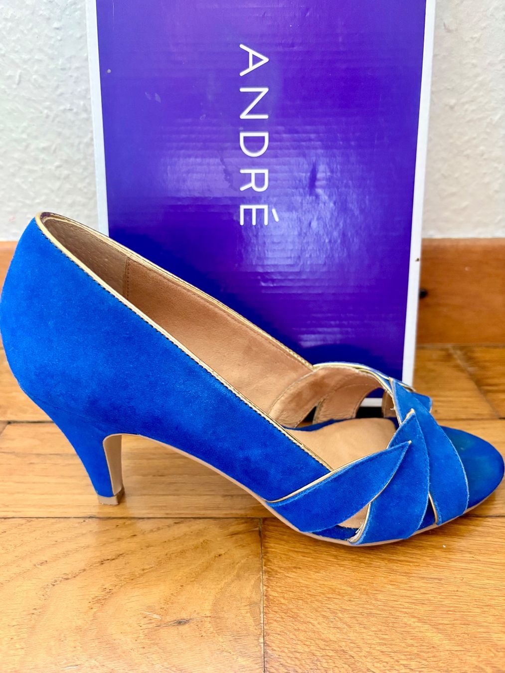 André Scarpe da donna: Escarpin bleus ANDRÉ T.38 – Usato da St-Ursanne venduto da milezarde 1