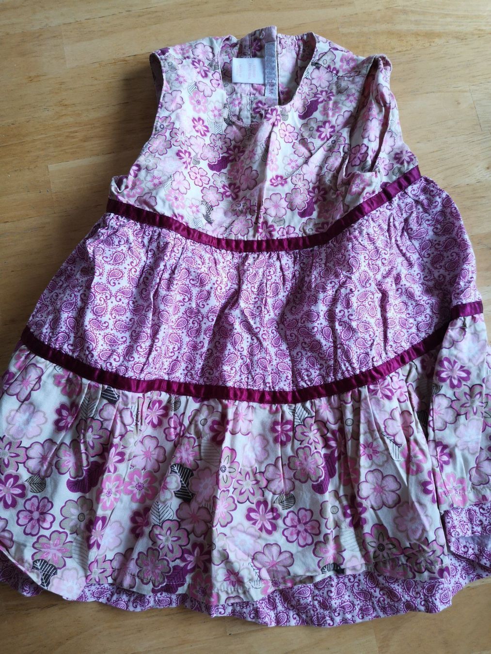 H&M Vestiti & Gonne: Sommerkleid mit Blumen / Robe fleurs 86 – Usato da Onex venduto da Genevois85