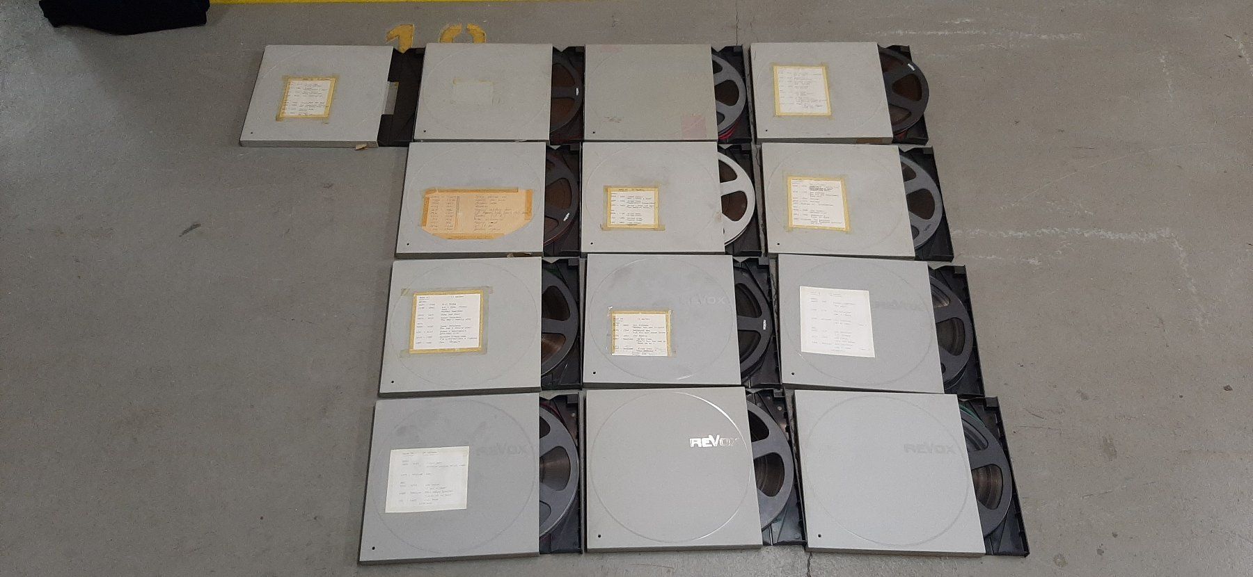Revox Apparecchi a nastro: Revox Bänder Diverse Musik – Usato da kriens venduto da willistuder