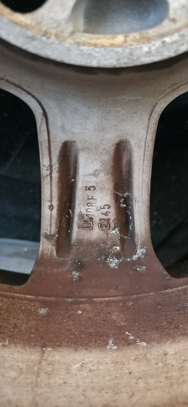 Cerchioni: Borbet Felgen 7x16 – Usato da Weinfelden venduto da Volvogel60 4
