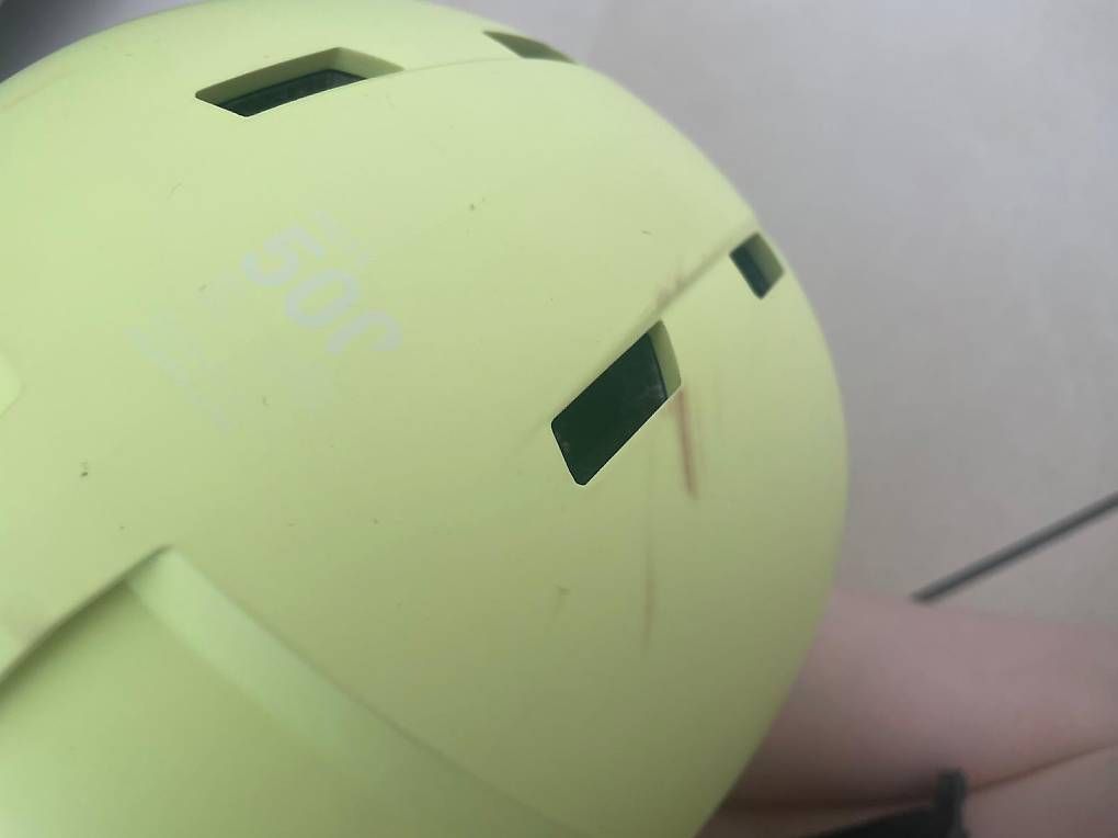 Caschi: Casque de ski  – Usato da Genève venduto da Chek_ka 2