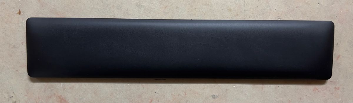 Logitech Tastaturen: Logitech G513 Palm Rest – Neu (gemäss Beschreibung) aus Oftringen von galaxus77
