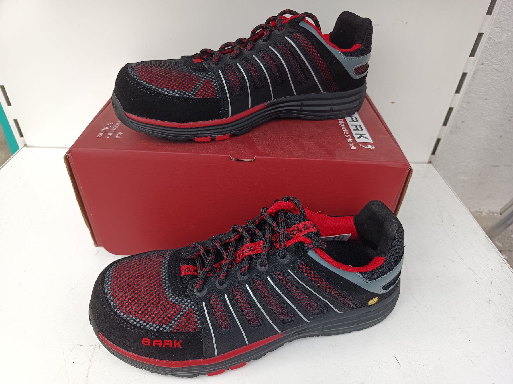 Scarpe da uomo: Baak Sicherheitsschuhe S1P SRC 39 – Nuovo e nell'imballaggio originale da Oberegg venduto da 19franzi94 3
