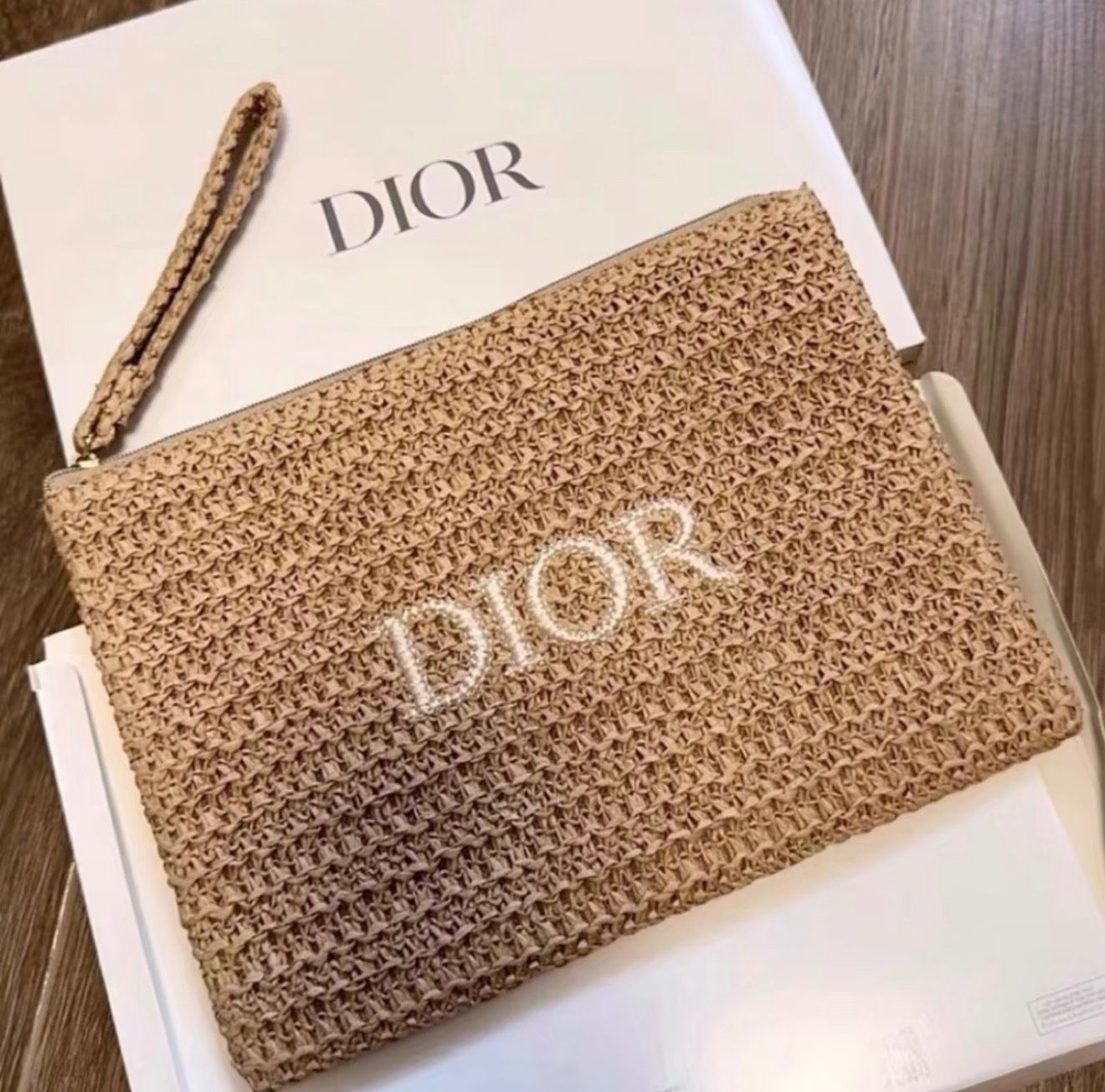 Borse: Dior Straw Clutch Bag – Nuovo e nell'imballaggio originale da Chur venduto da Madeys