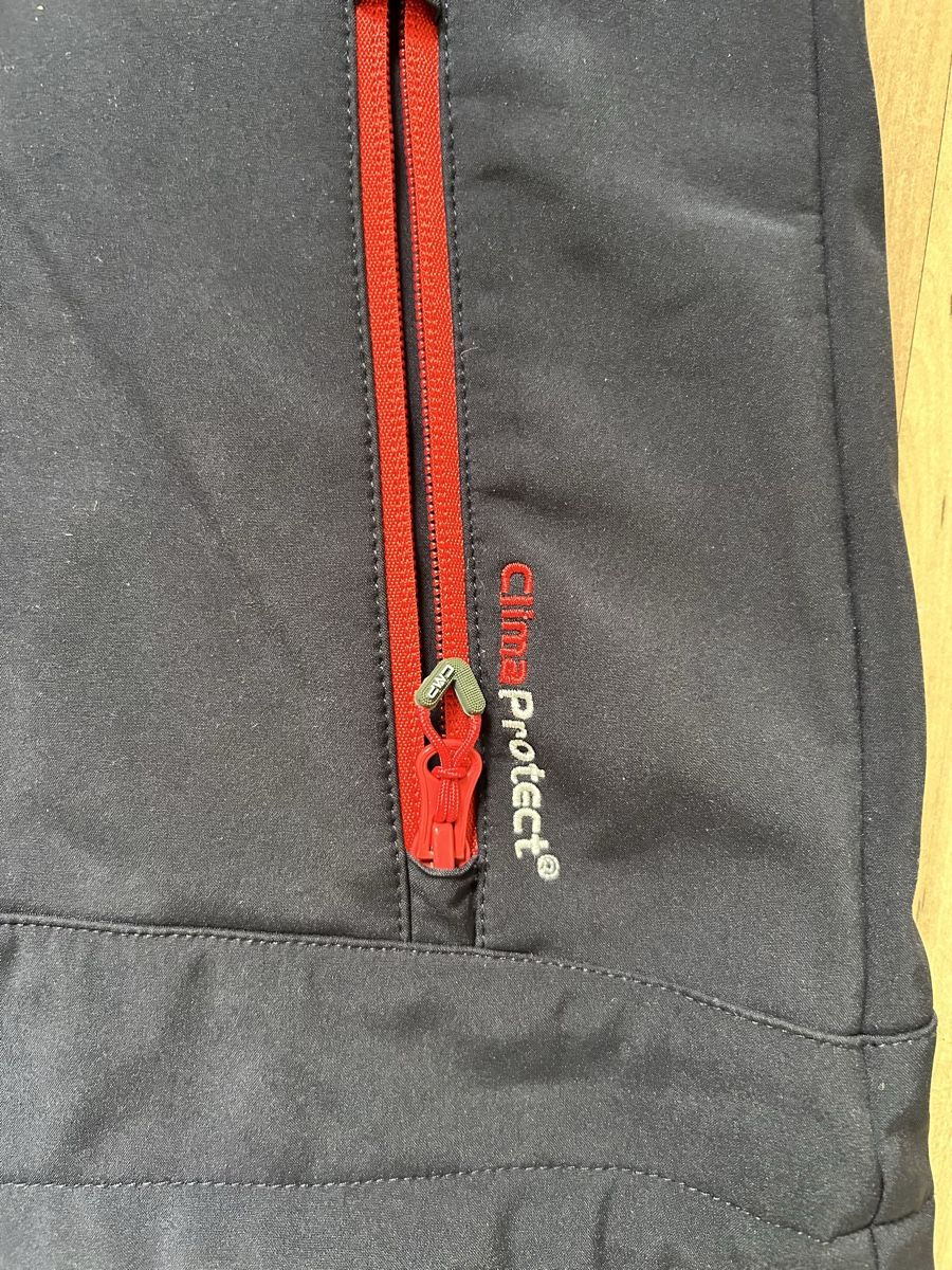 CMP Vestes: CMP Softshell Jacke Clima Protect dunkelblau Grösse 164 – D'occasion à Oftringen par Solima 1