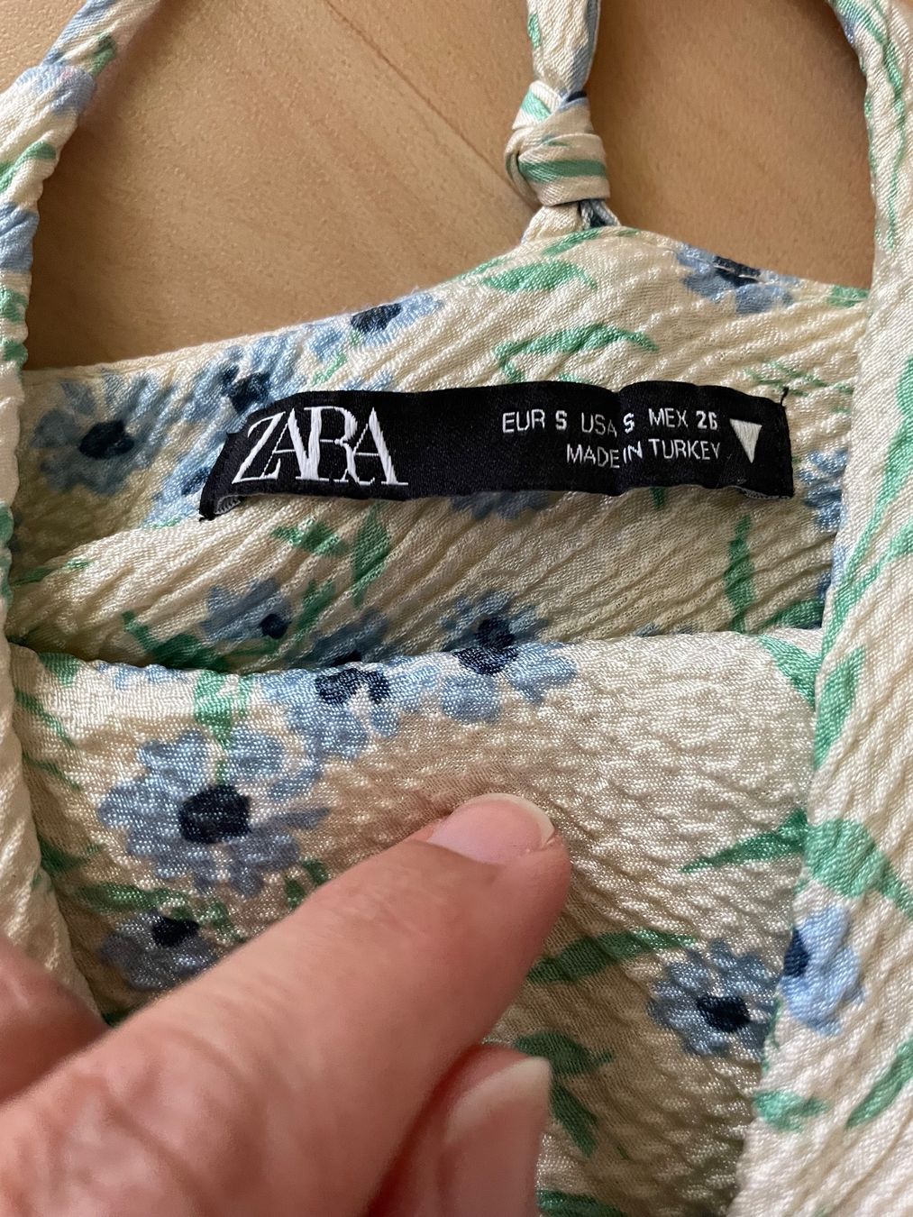 Zara Vestiti: Zara Sommerliches Satinkleid XS/34 – Usato da Zürich venduto da Angela_Fashion_Lover 8
