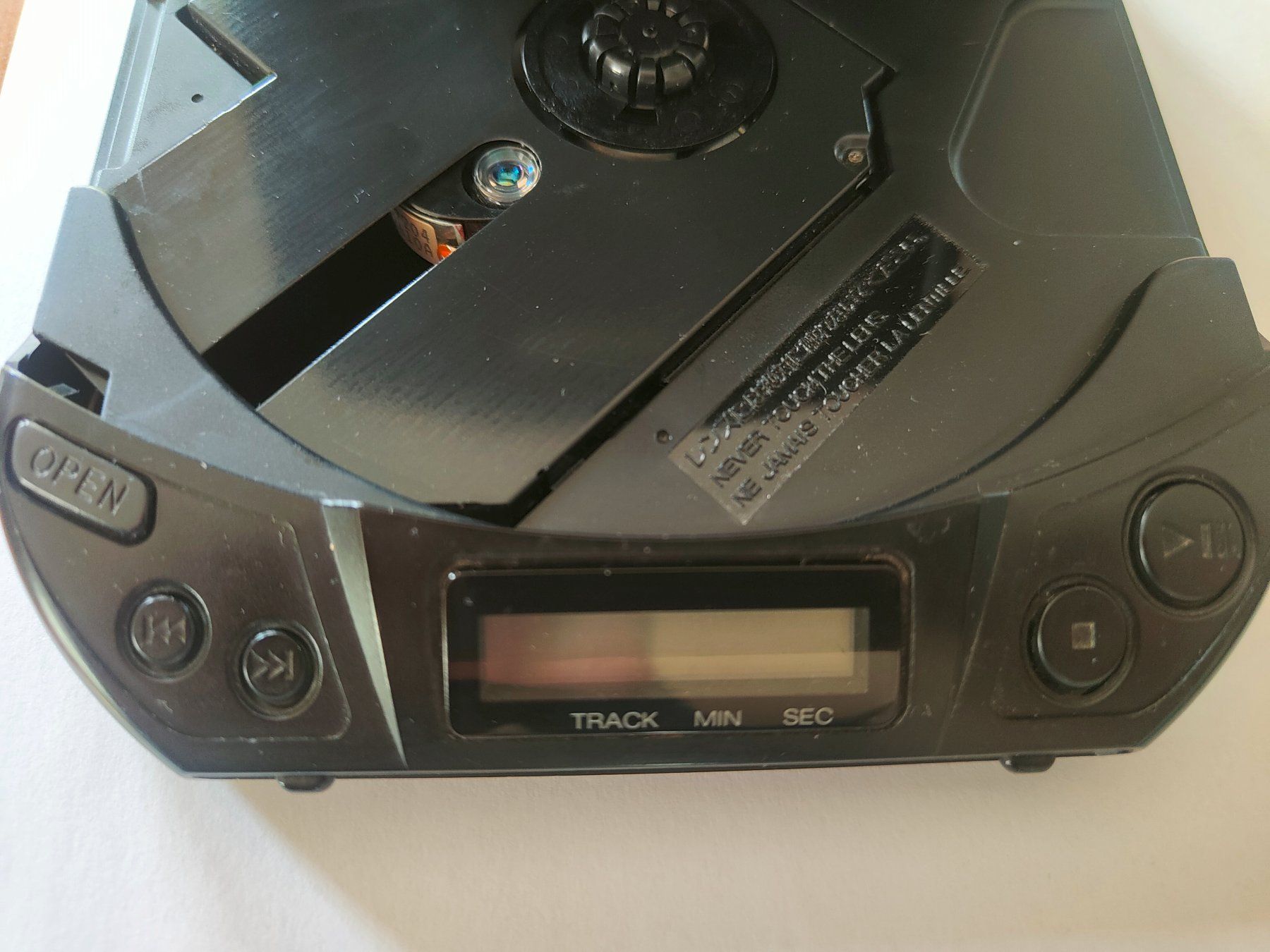 Grundig Tragbarer Mediaplayer: Grundig CD player CDP 100 – Defekt aus Gland von Pi-Oh 7
