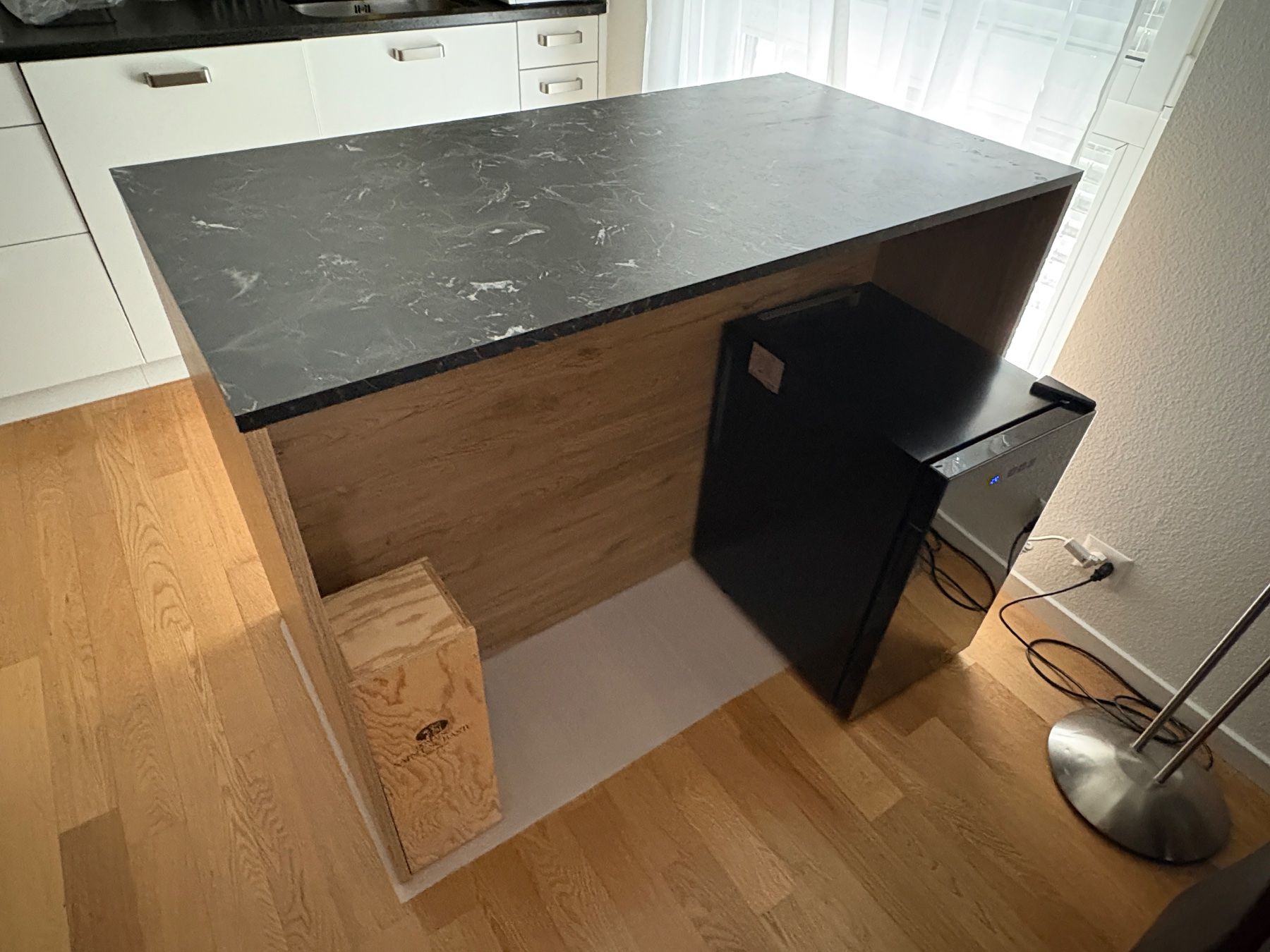 Cucine complete: Kücheninsel Îlot central MARCKERIC BARNA 127.2x68x92cm – Usato da Allschwil venduto da Tasting 1