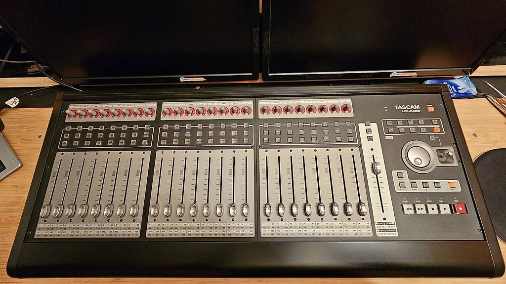 Sistema di controllo: Tascam US-2400 DAW Controller – Usato da Fislisbach venduto da rje_28s6 2