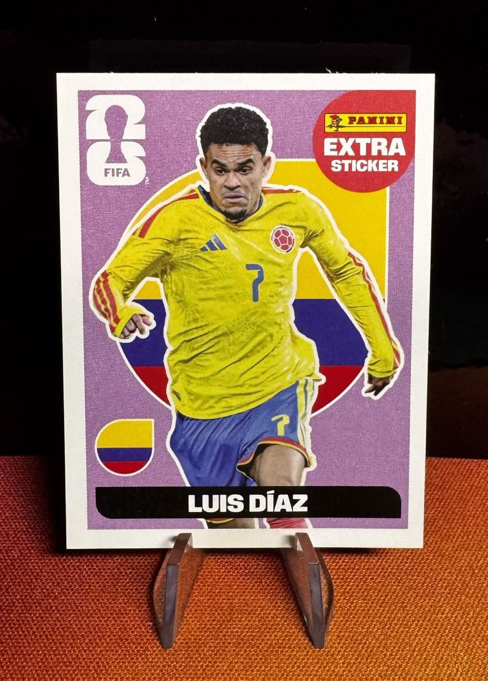 Panini Carte collezionabili: Luis Diaz / Panini WM 2026 / Extra Sticker Lila – Nuovo (secondo la descrizione) da Berneck venduto da GL-Tradingcards
