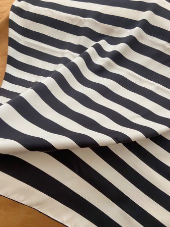 Carré De Soie/Foulard Rayé Blanc/Bleu Nuit 90