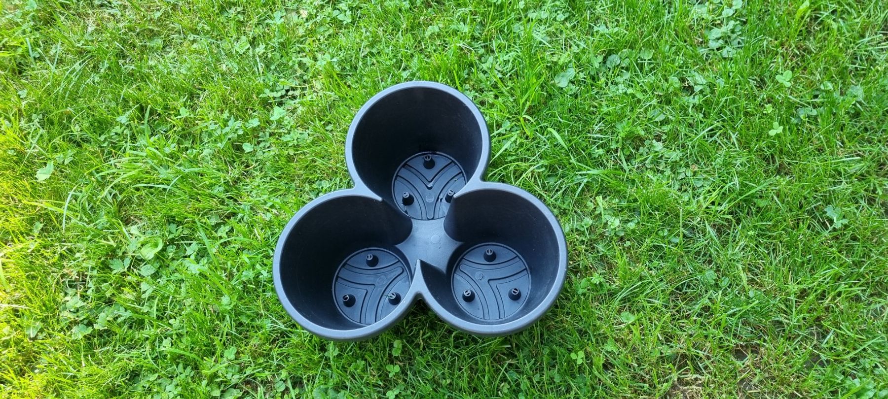 Vasi per fiori: Blumentopf 3 zusammen Schwarz neu – Nuovo (secondo la descrizione) da egliswil venduto da Maggy6