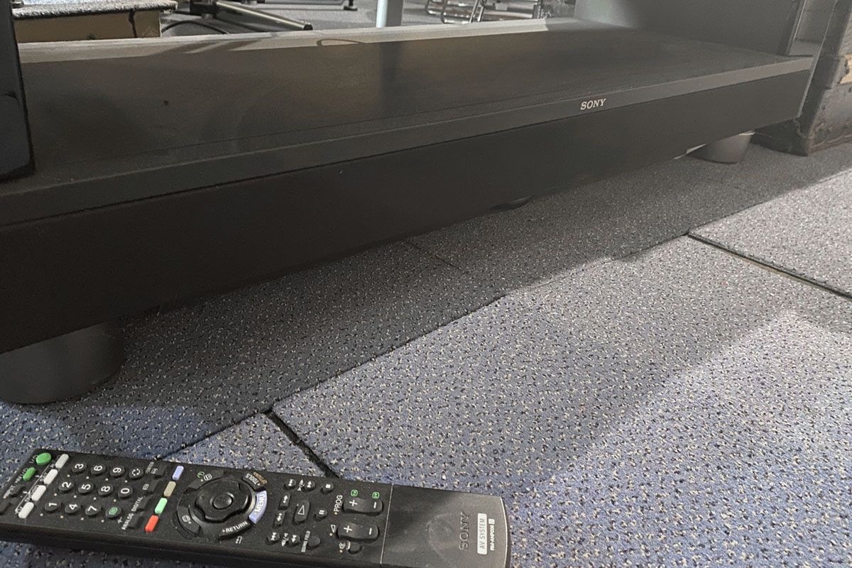 Mobili TV: Sony RHT-G800 Cinema Board – Usato da Ballwil venduto da ClassicGallery 2