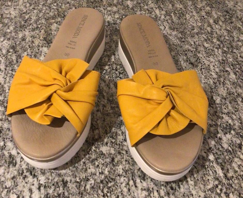 Chaussures femmes: Sommersandalen – D'occasion à Arlesheim par Naarebaschi