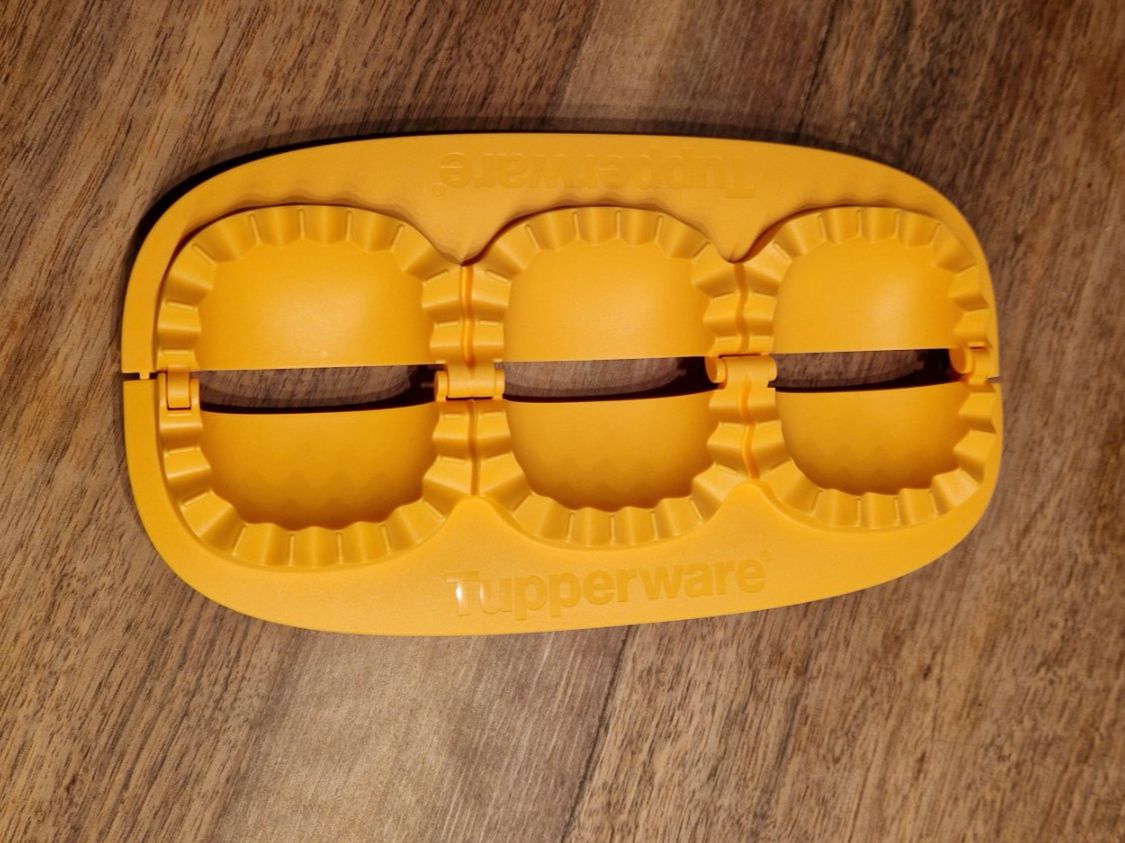 Tupperware Elettrodomestici da cucina: Tupperware Teigtaschenformer / Trio Risoletto – Usato da Aeschau venduto da Eisbaer011