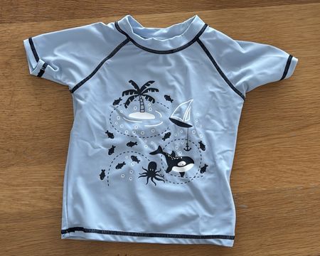Ungetragenes UV Badeshirt Kinder in Grösse 86/92