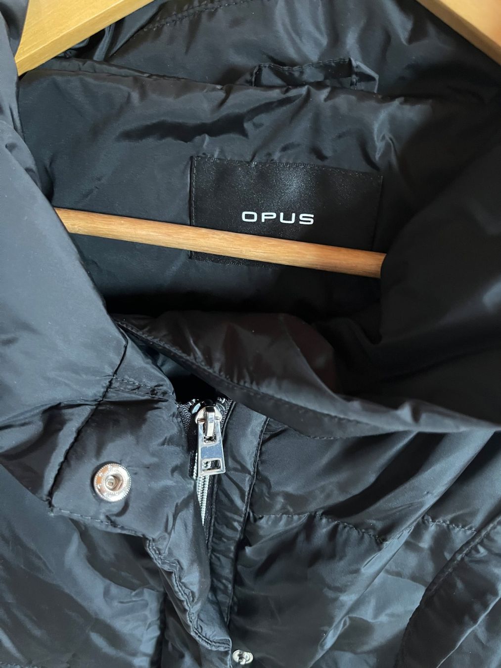 Opus Giacche: Veste zippée matelassée Opus – Usato da St. Ursen venduto da kat_g8z5 3