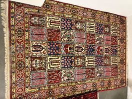 Orientteppich mit orientalischem Muster gebraucht