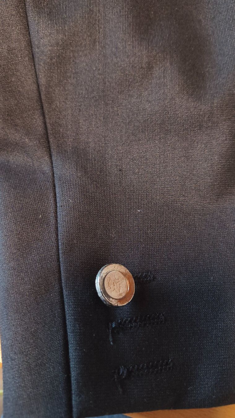 Costumes, combinaisons de sport et fonctionnelles: Festlicher Anzug – D'occasion à Güttingen par Castle7 6