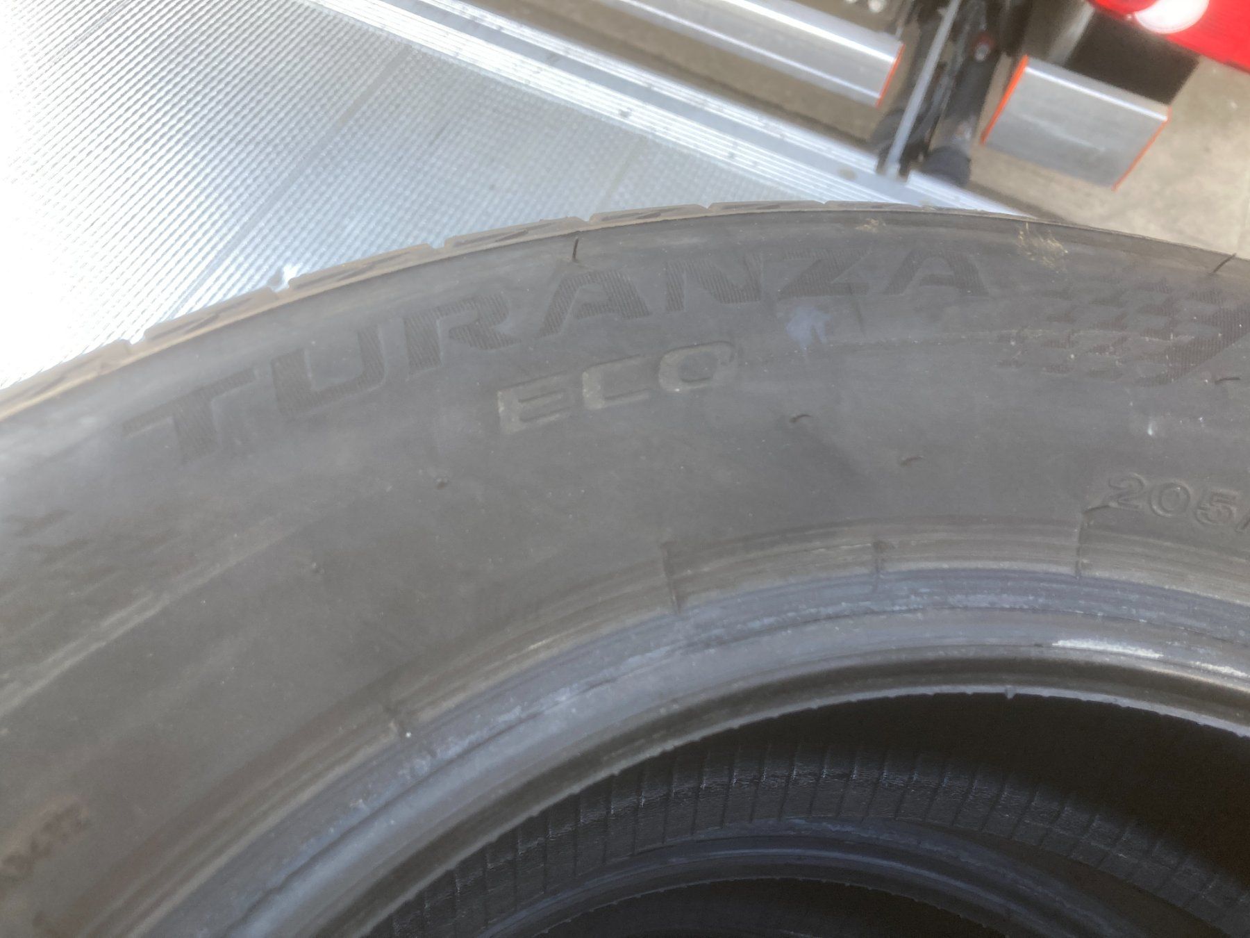 Bridgestone Pneumatici & Ruote complete: 205/60R16 Sommerpneu Bridgestone – Usato da Cham venduto da WB2223 4
