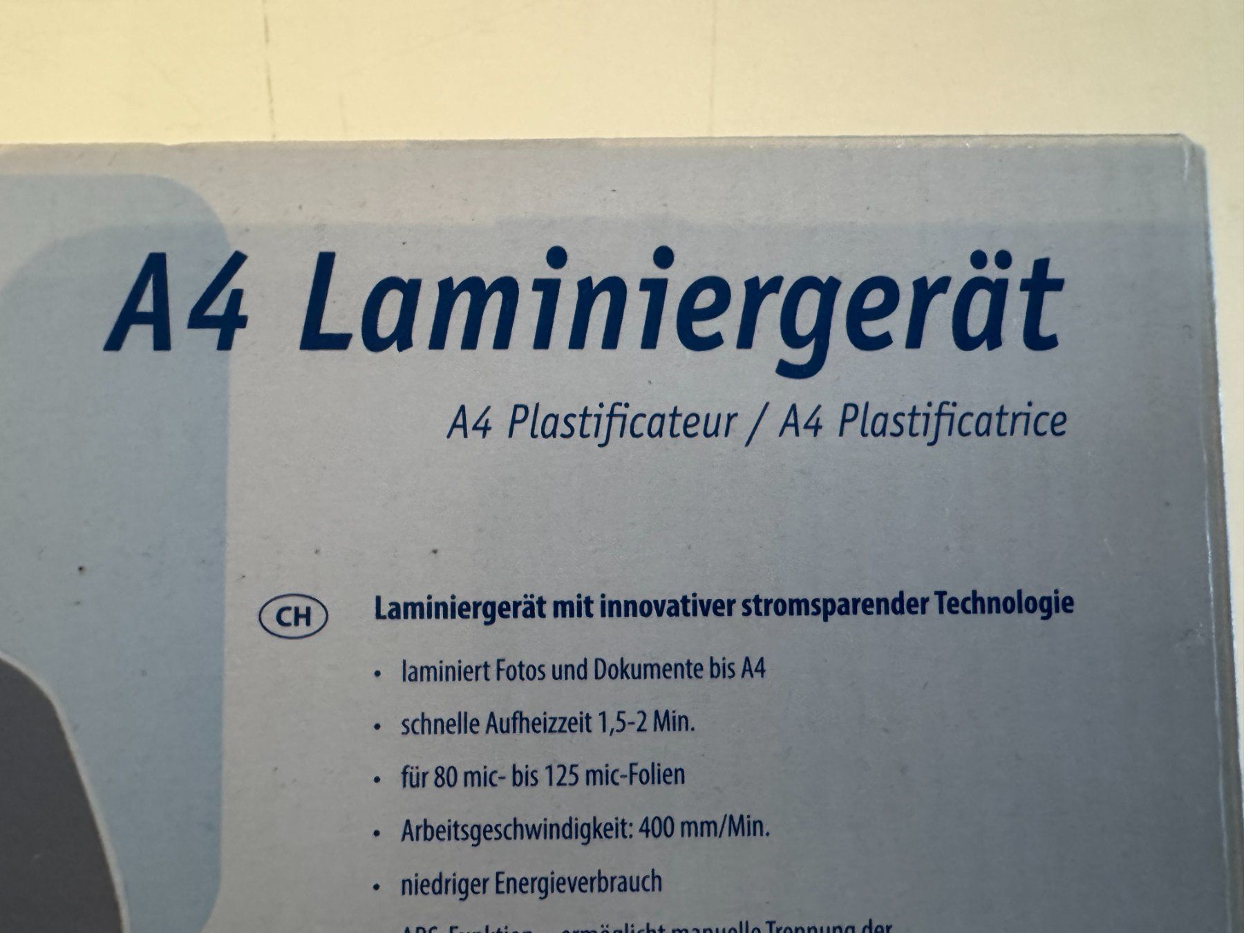 Laminiergeräte: A4 Laminiergerät mit diversen Laminierfolien – Neu (gemäss Beschreibung) aus Dänikon ZH von are_fz7m 2