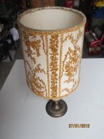 Antike Lampe elektrifiziert