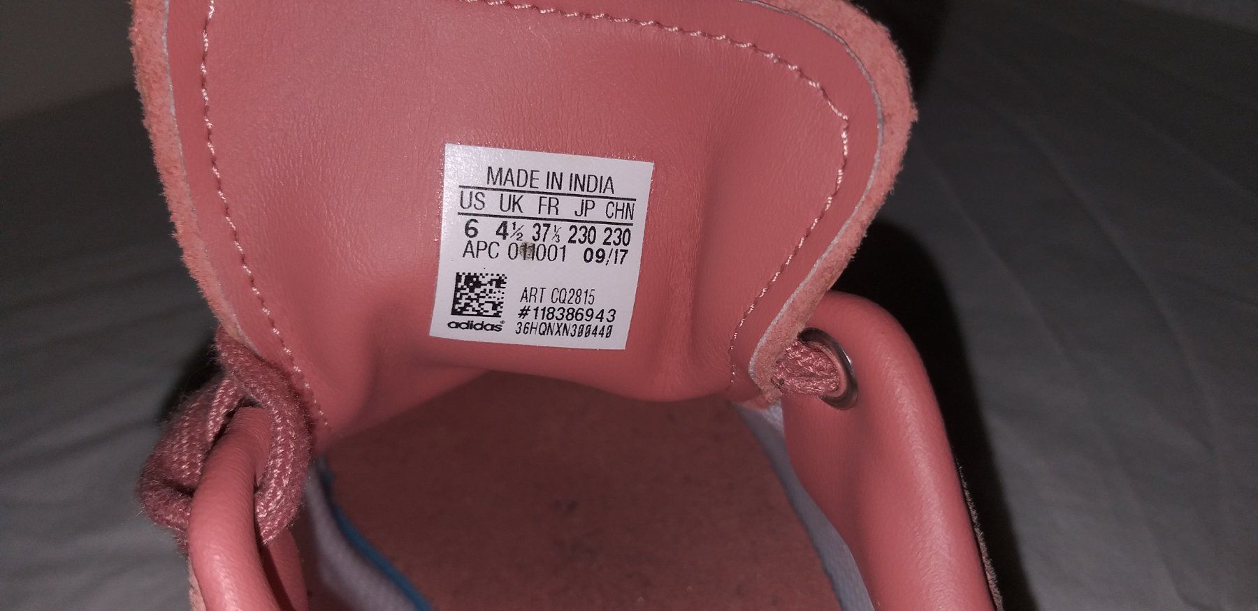Adidas Damenschuhe: Chaussures/Schuhe ADIDAS STAN SMITH     Pointure/Grosse 37,5 – Gebraucht aus Cossonay-ville von Super-Price-Quality 8