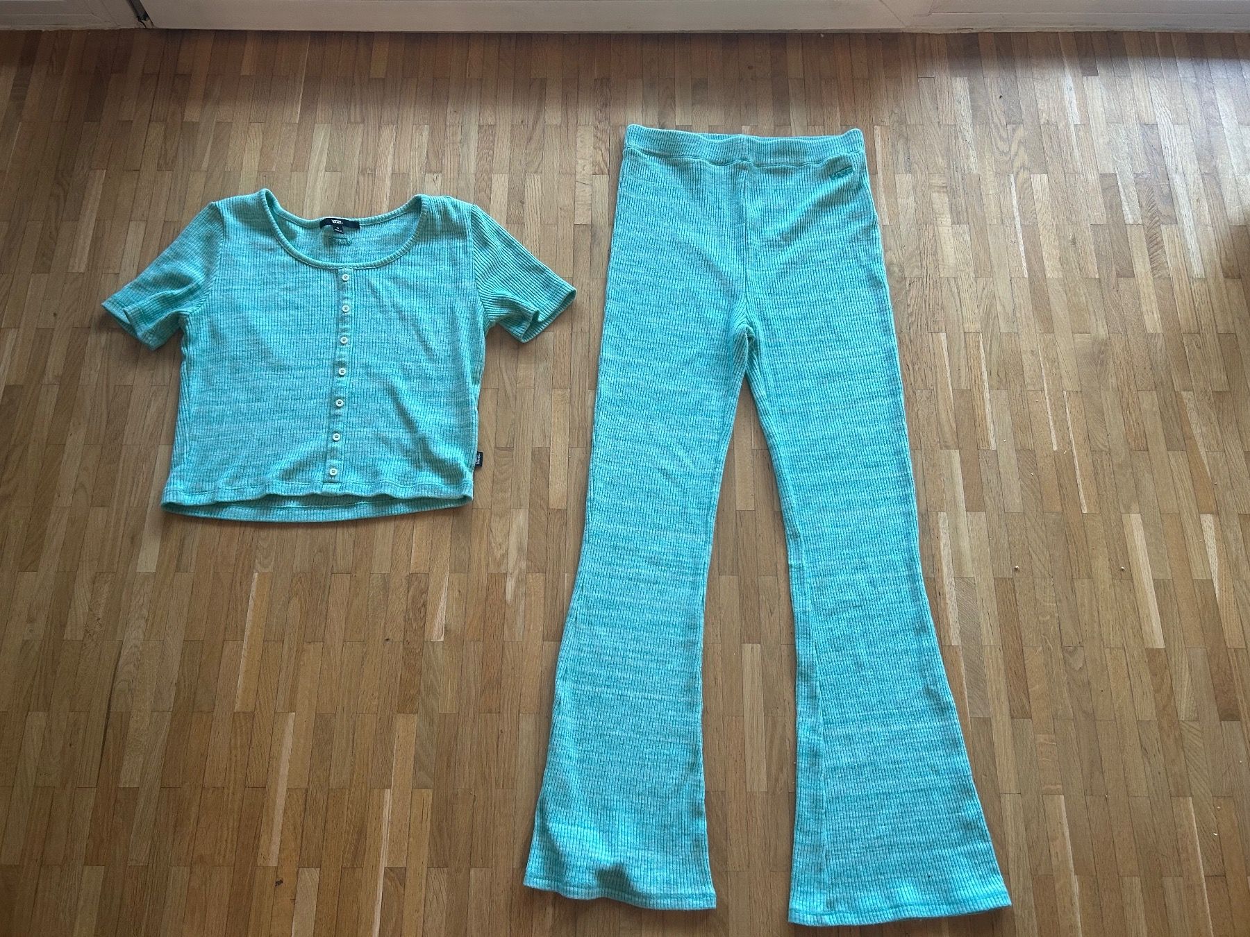 Vans Lotti di vestiti: Vans Kombi Hose und Oberteil – Nuovo (secondo la descrizione) da zürich venduto da N2424