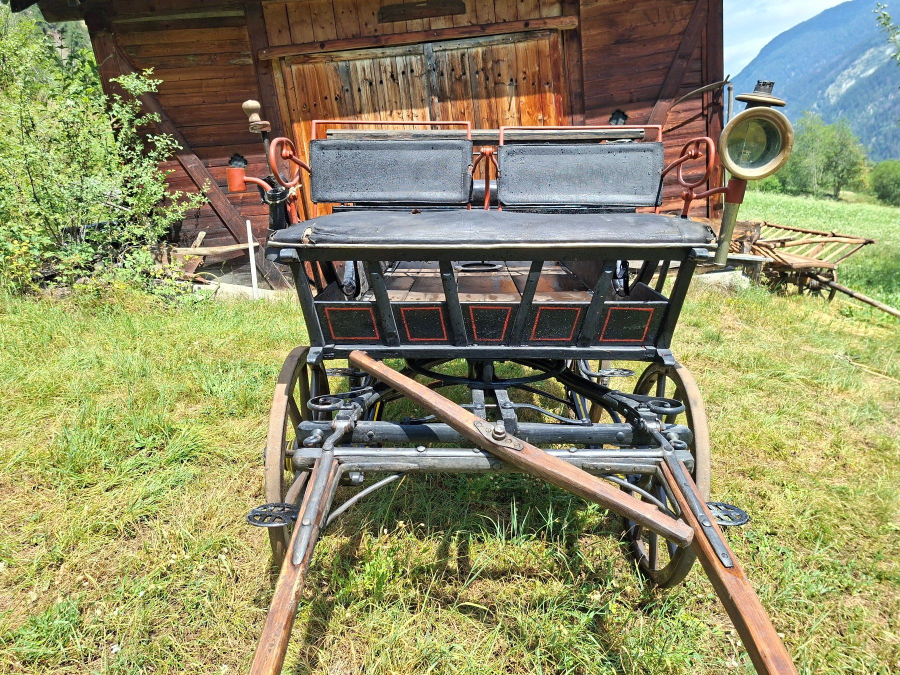 Carrozze: "Bärner Wägeli" historische Kutsche – Usato da Sta. Maria V. M. venduto da cbo_2ycq 3