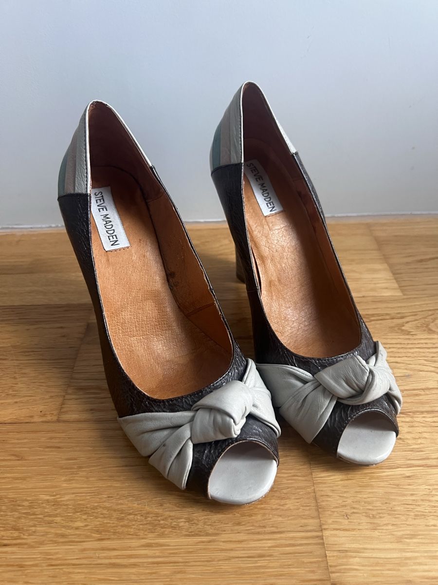 Steve Madden Damenschuhe: Steve Madden Leder-High Heel US 7.5 - EU 38 – Gebraucht aus Hünenberg See von mississauga 2
