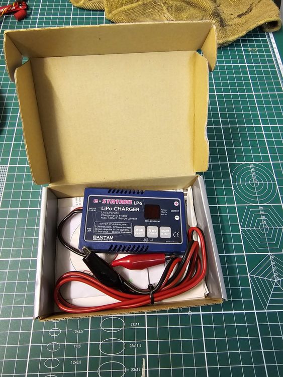 Lipo Batterieladegerät 4-Port - 2S Ladegerät Mit LCD, Speichermodus, Für RC Modellbau