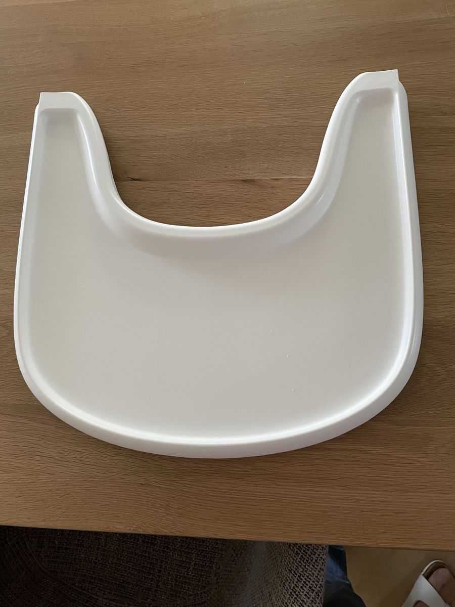 Tavoli: Stokke Tray – Usato da Erlinsbach SO venduto da Rpavone