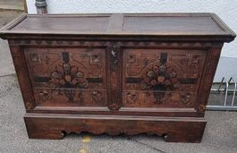 Barock Kommode mit Malereien antik