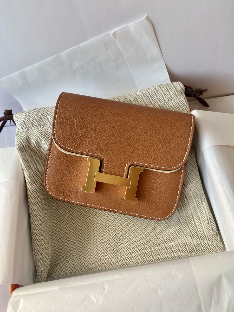 Hermès Portafogli: Hermès Constance Slim Wallet – Nuovo (secondo la descrizione) da Genève venduto da Sally_LuxxyGeneva