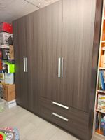 Kleiderschrank dunkelbraun 3-türig mit 2 Schubladen