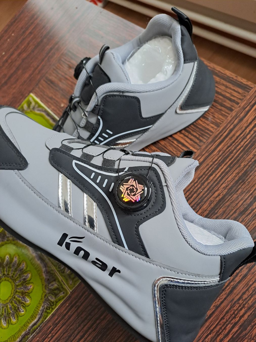 Herrenschuhe: Knar Freizeitschuhe, neuwertig, Grösse 43, Grau/Schwarz – Neu (gemäss Beschreibung) aus St. Gallen von arunjadhav76 1