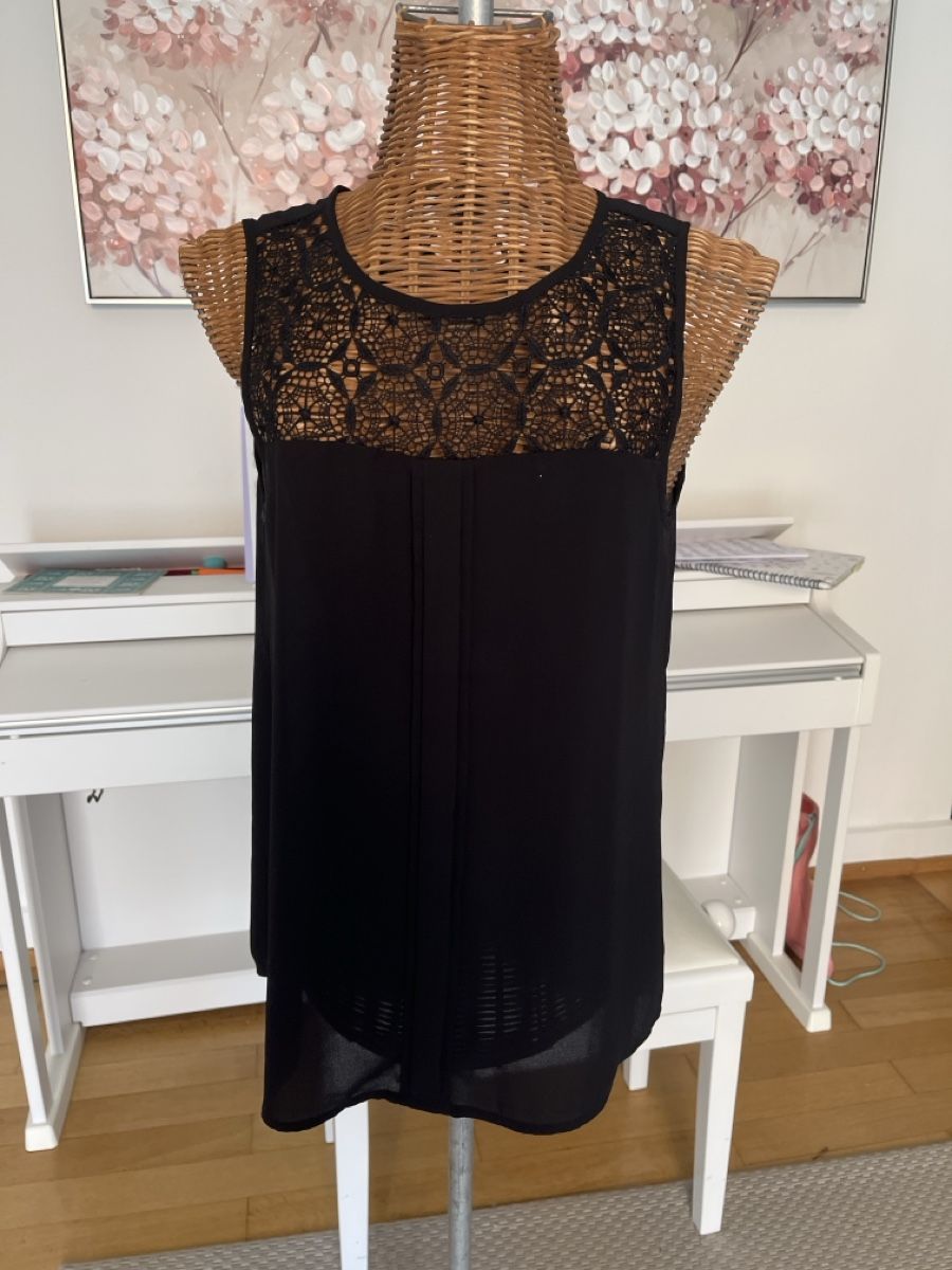 Only Tops: Top mit Spitze, Only, 36/38 – Gebraucht aus Solothurn von Bobesch08