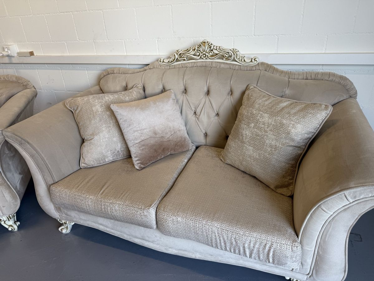 Sofas: Vintage Sofa-Set / 2 Sofas in Beige-Creme – Gebraucht aus Wangen b. Olten von aty_cl6x 6